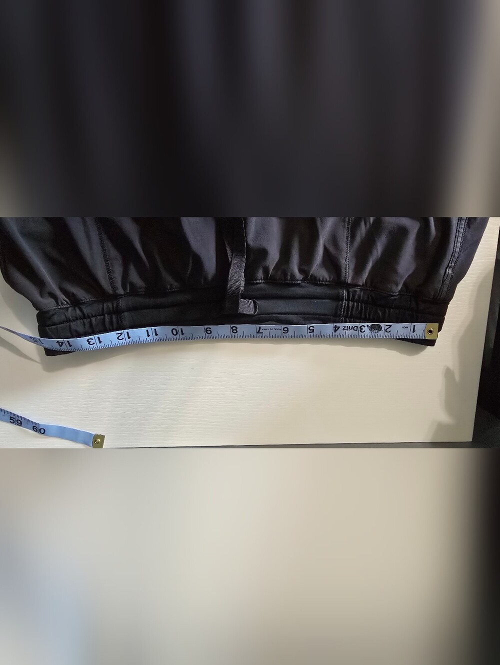 lululemon Hotty Hot Shorts (First Release) 2.5" - Picture 11 of 12